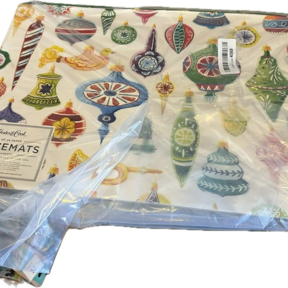 Hester & Cook Vintage ORNAMENTS PLACEMAT! Pack of 24